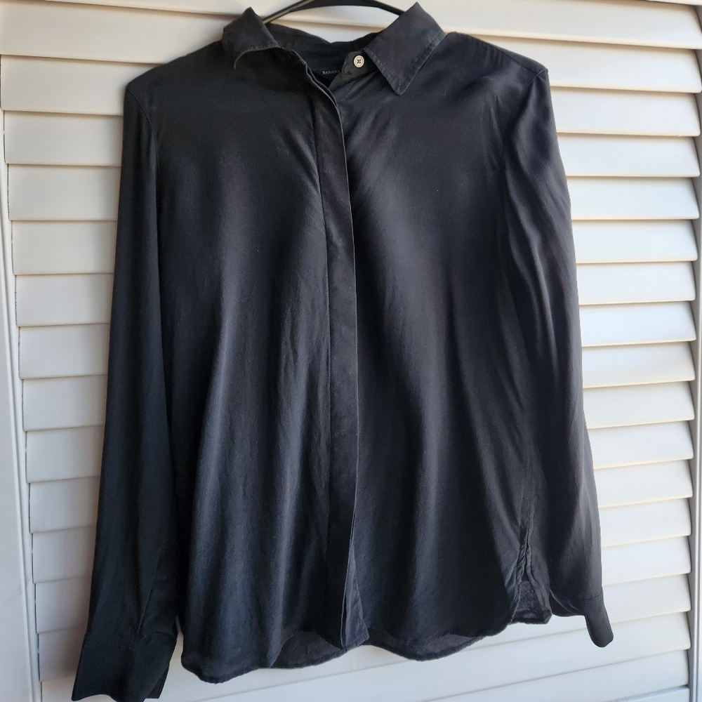 Banana Republic Black Silk Button Down Dress Shirt